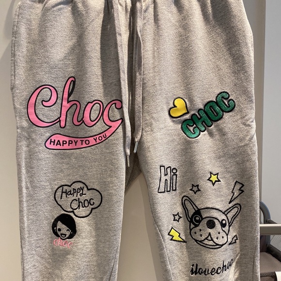 Joggers - Picture 2 of 3